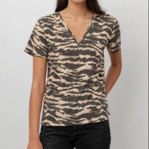 Rails - The Cara V-Neck Relaxed Tee (Tan New Wave Tiger)
